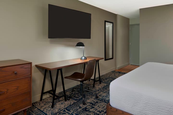 Four Points by Sheraton Toronto Airport
