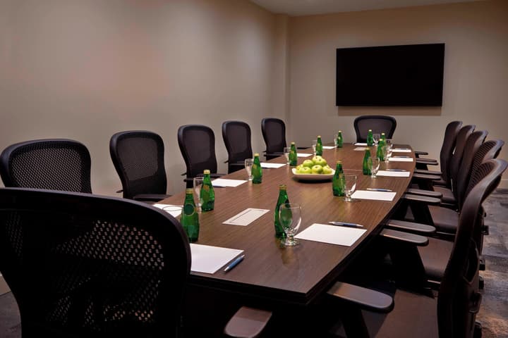 Four Points by Sheraton Toronto Airport