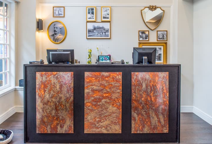 King George Hotel