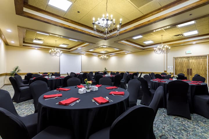 Grand Vista Hotel