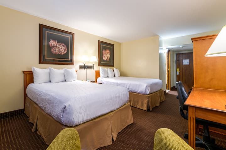 Grand Vista Hotel