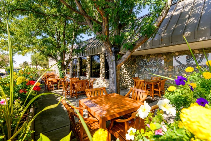 Grand Vista Hotel