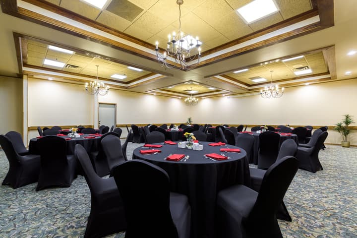 Grand Vista Hotel