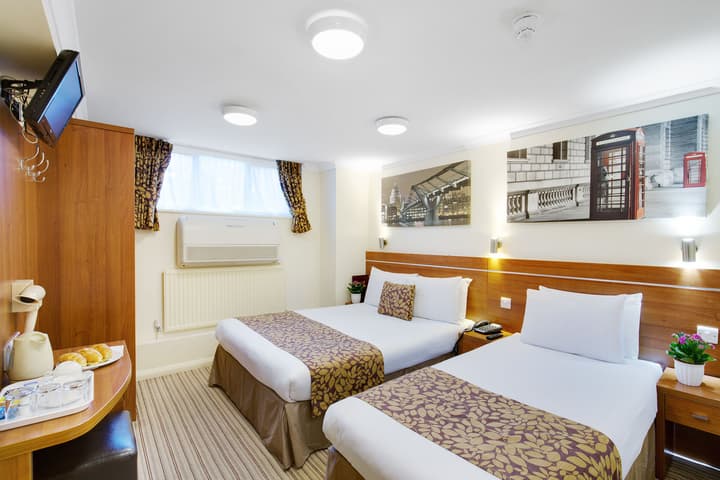 Queens Park Hotel