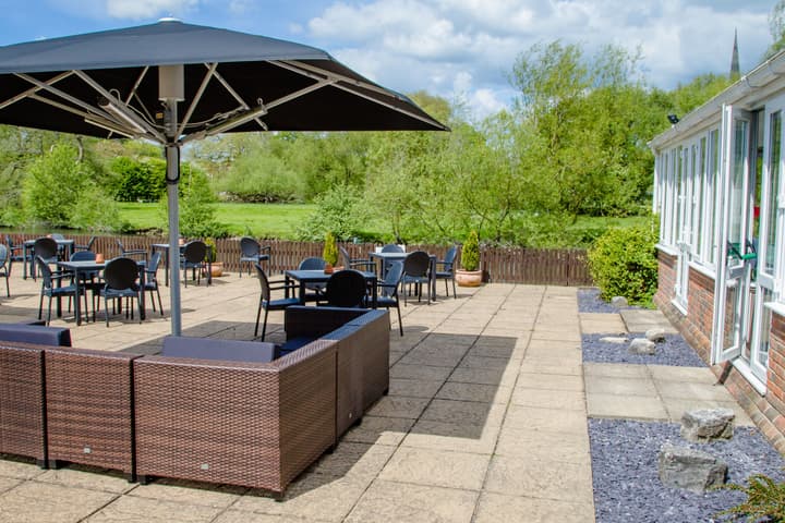 Rose and Crown Hotel
