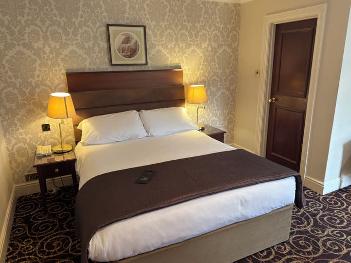 Rose and Crown Hotel