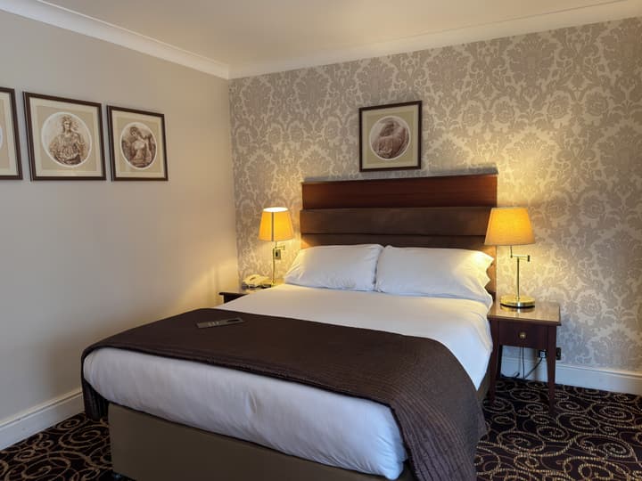 Rose and Crown Hotel
