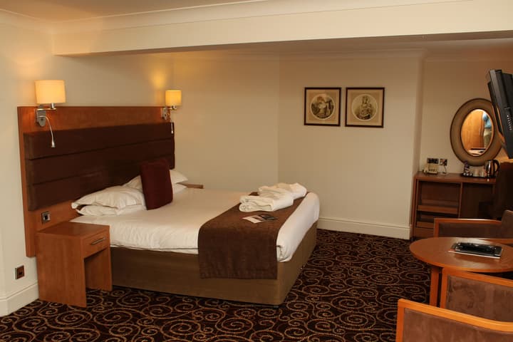 Rose and Crown Hotel