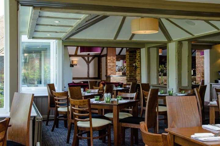 Rose and Crown Hotel