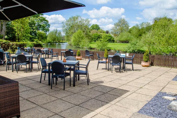 Rose and Crown Hotel