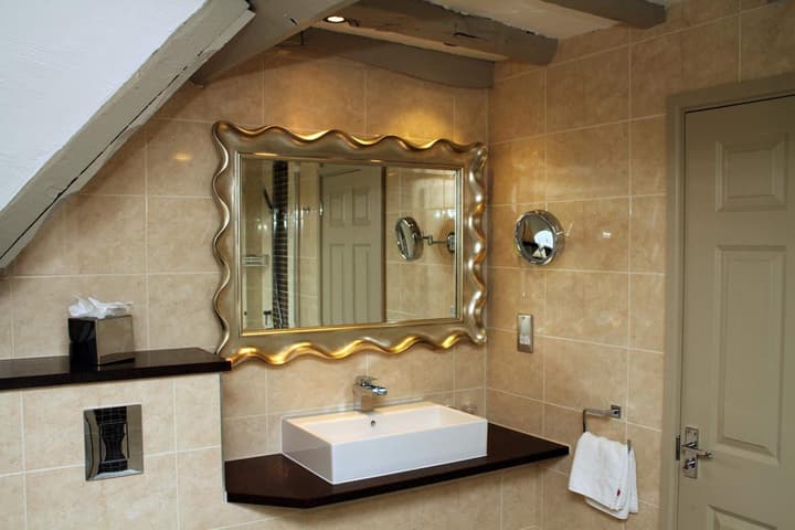Rose and Crown Hotel