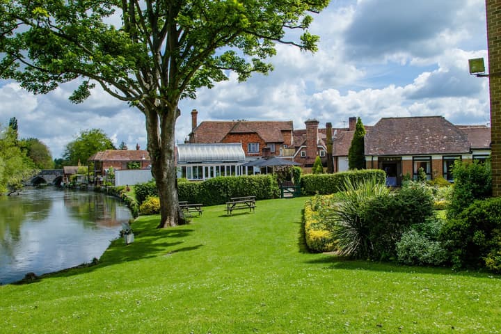 Rose and Crown Hotel