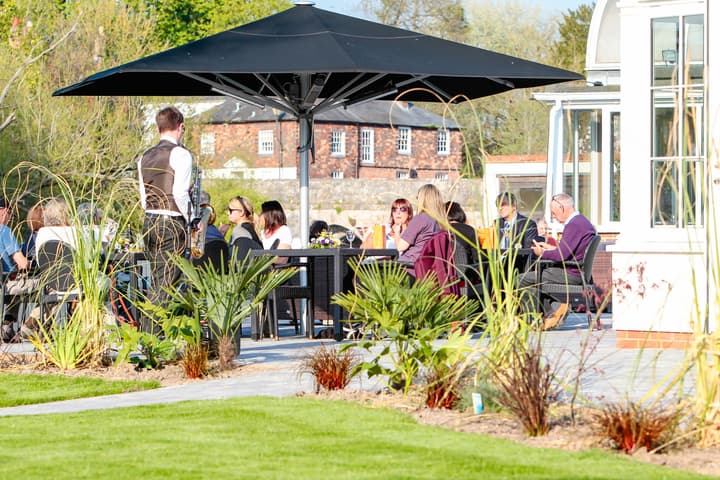 Rose and Crown Hotel