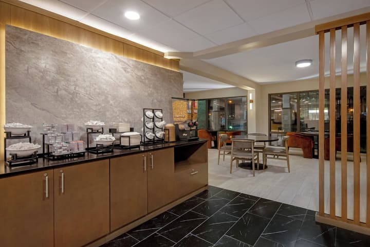 Best Western Plus Meadowlands
