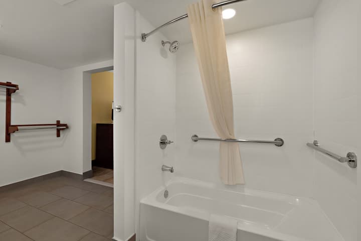 Kings House Motor Hotel, a Dazzler Select by Wyndham