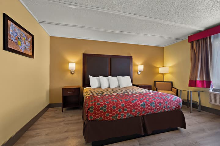 Kings House Motor Hotel, a Dazzler Select by Wyndham
