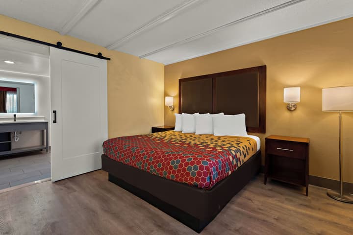 Kings House Motor Hotel, a Dazzler Select by Wyndham
