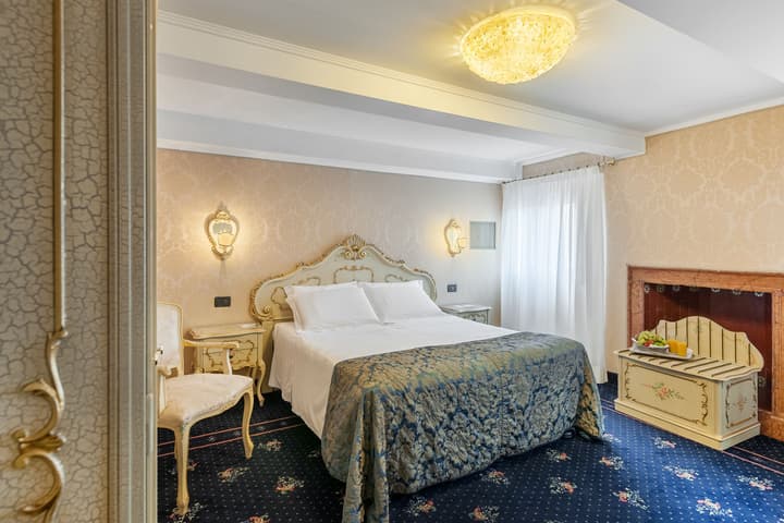 Hotel Montecarlo