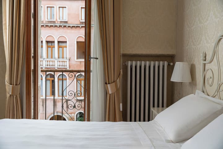 Hotel Montecarlo