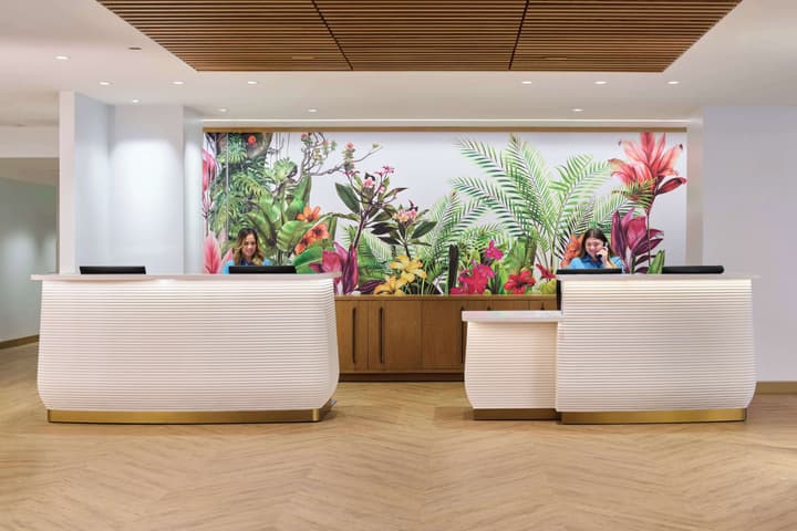 OUTRIGGER Waikiki Paradise Hotel