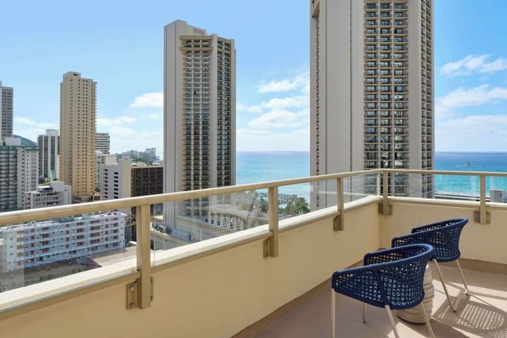 OUTRIGGER Waikiki Paradise Hotel