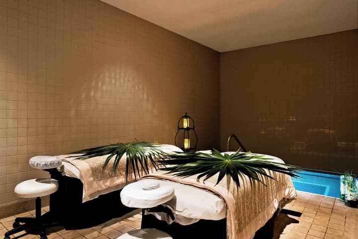 The Westin Grand Cayman Seven Mile Beach Resort & Spa