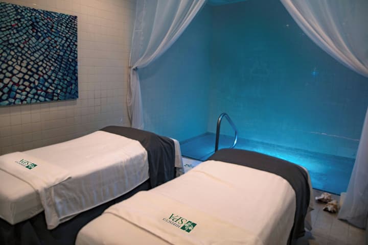 The Westin Grand Cayman Seven Mile Beach Resort & Spa