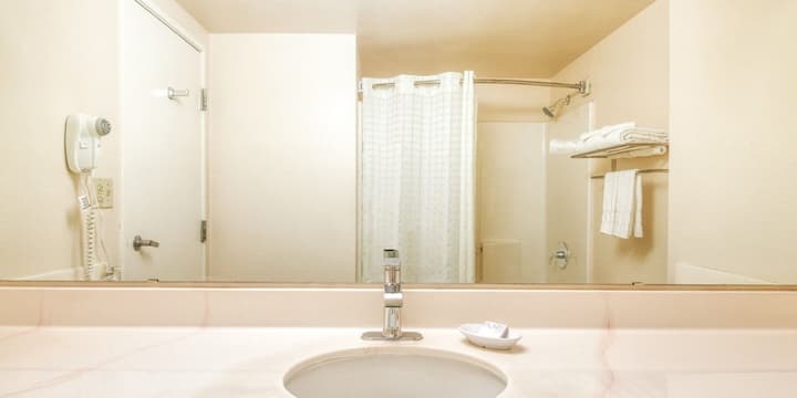 Tropicana Laughlin Hotel & Casino - A Caesars Rewards Destination