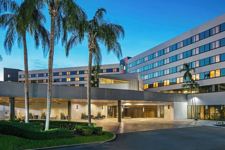 Sonesta Miami Airport
