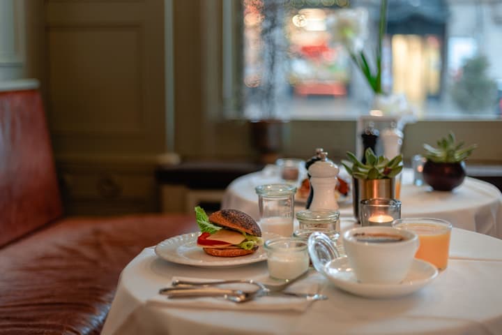 Elite Hotel Savoy