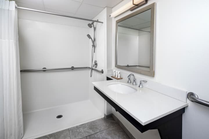La Quinta Inn & Suites by Wyndham Downtown Asheville