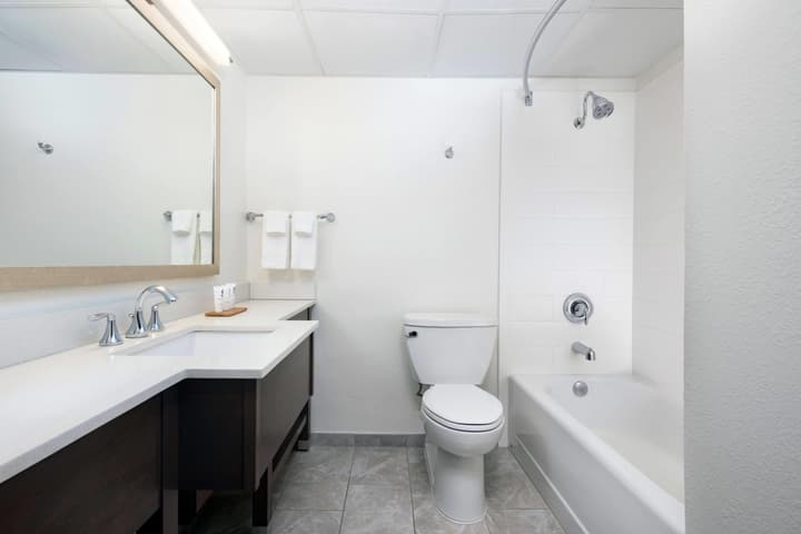La Quinta Inn & Suites by Wyndham Downtown Asheville