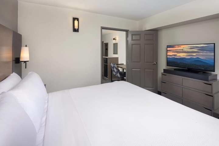 La Quinta Inn & Suites by Wyndham Downtown Asheville