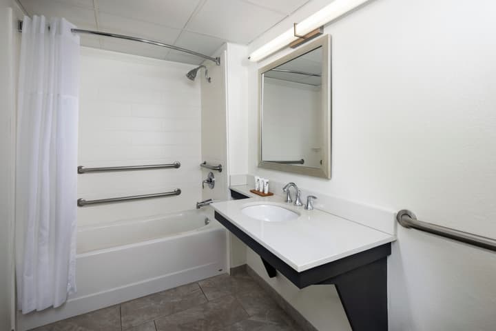 La Quinta Inn & Suites by Wyndham Downtown Asheville