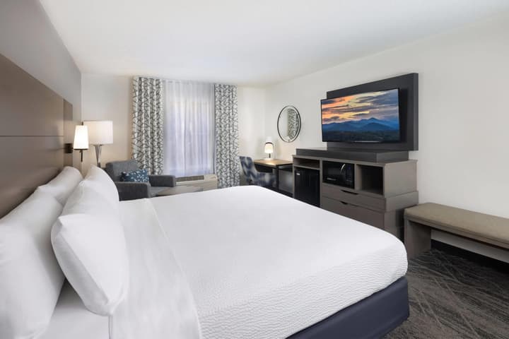 La Quinta Inn & Suites by Wyndham Downtown Asheville