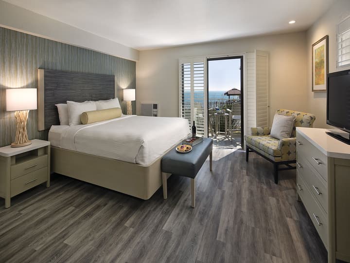 Inn at the Cove