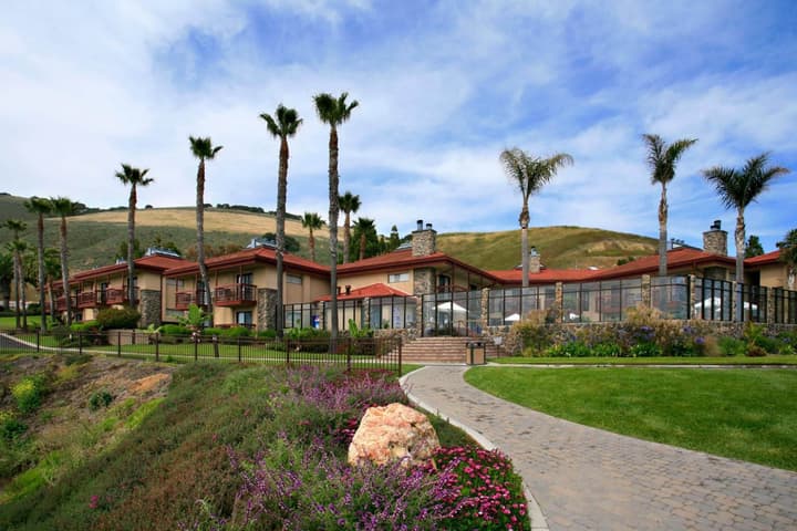 Inn at the Cove