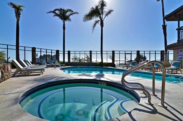 Inn at the Cove