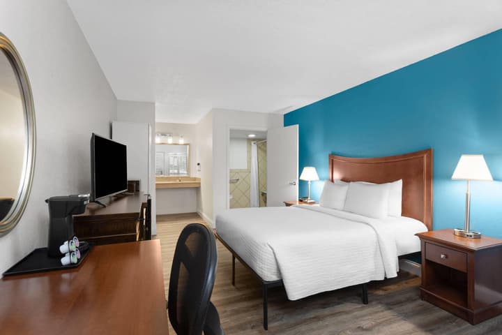 PaddleTail Waterfront Lodge, Trademark Collection by Wyndham