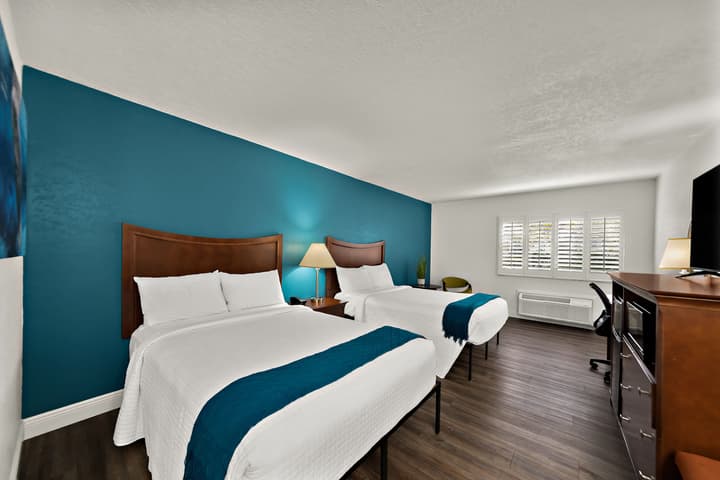 PaddleTail Waterfront Lodge, Trademark Collection by Wyndham