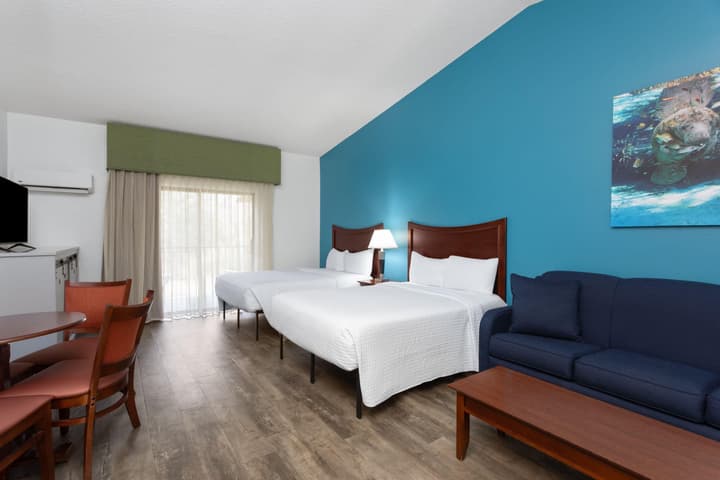 PaddleTail Waterfront Lodge, Trademark Collection by Wyndham
