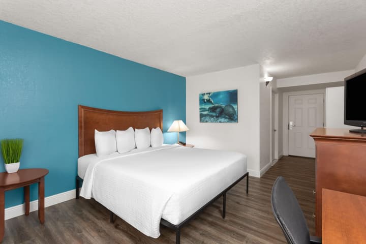 PaddleTail Waterfront Lodge, Trademark Collection by Wyndham