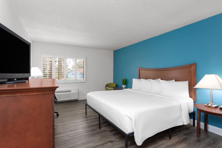 PaddleTail Waterfront Lodge, Trademark Collection by Wyndham