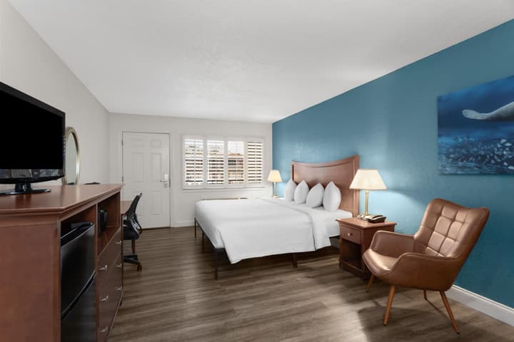 PaddleTail Waterfront Lodge, Trademark Collection by Wyndham