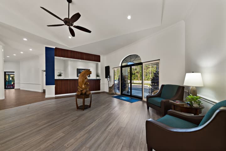 PaddleTail Waterfront Lodge, Trademark Collection by Wyndham
