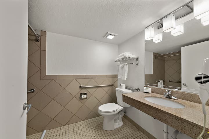 PaddleTail Waterfront Lodge, Trademark Collection by Wyndham
