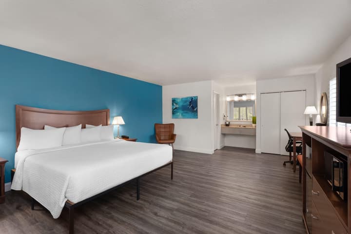 PaddleTail Waterfront Lodge, Trademark Collection by Wyndham