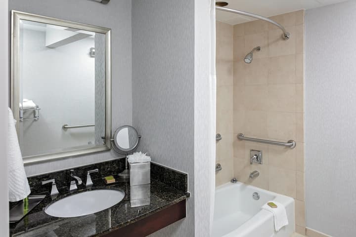DoubleTree by Hilton Omaha Downtown