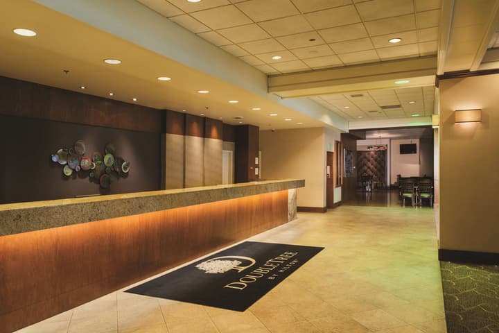 DoubleTree by Hilton Omaha Downtown
