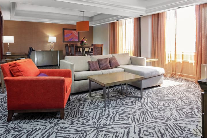 DoubleTree by Hilton Omaha Downtown